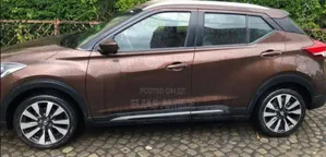 Nissan Kicks SV 2017 Brown