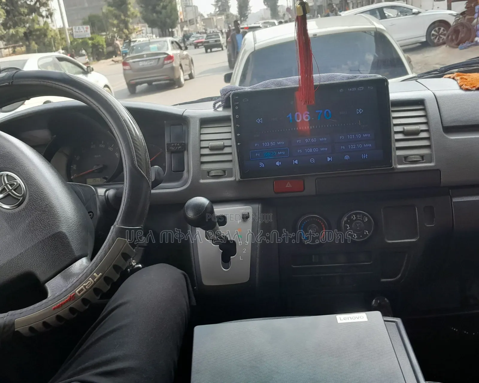 Toyota HiAce 2016 Silver