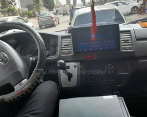 Toyota HiAce 2016 Silver