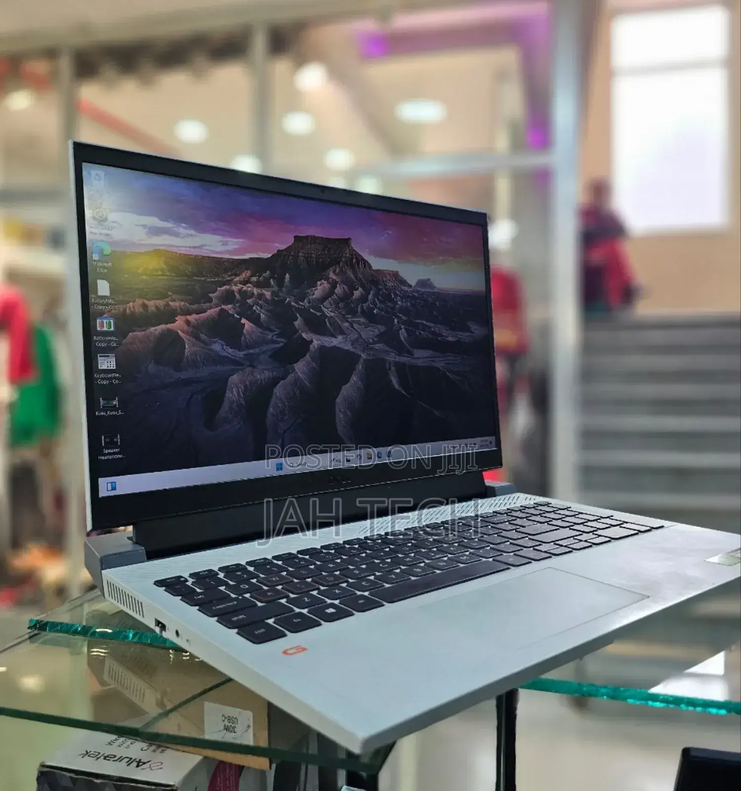 New Laptop Dell G15 5535 16GB Intel Core I7 SSD 512GB