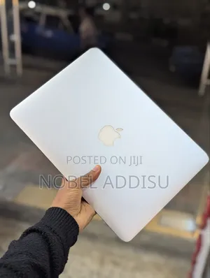 New Laptop Apple MacBook Pro 2019 8GB Intel Core 5 HDD 256GB