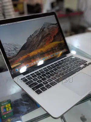 New Laptop Apple MacBook Pro 2019 8GB Intel Core 5 HDD 256GB