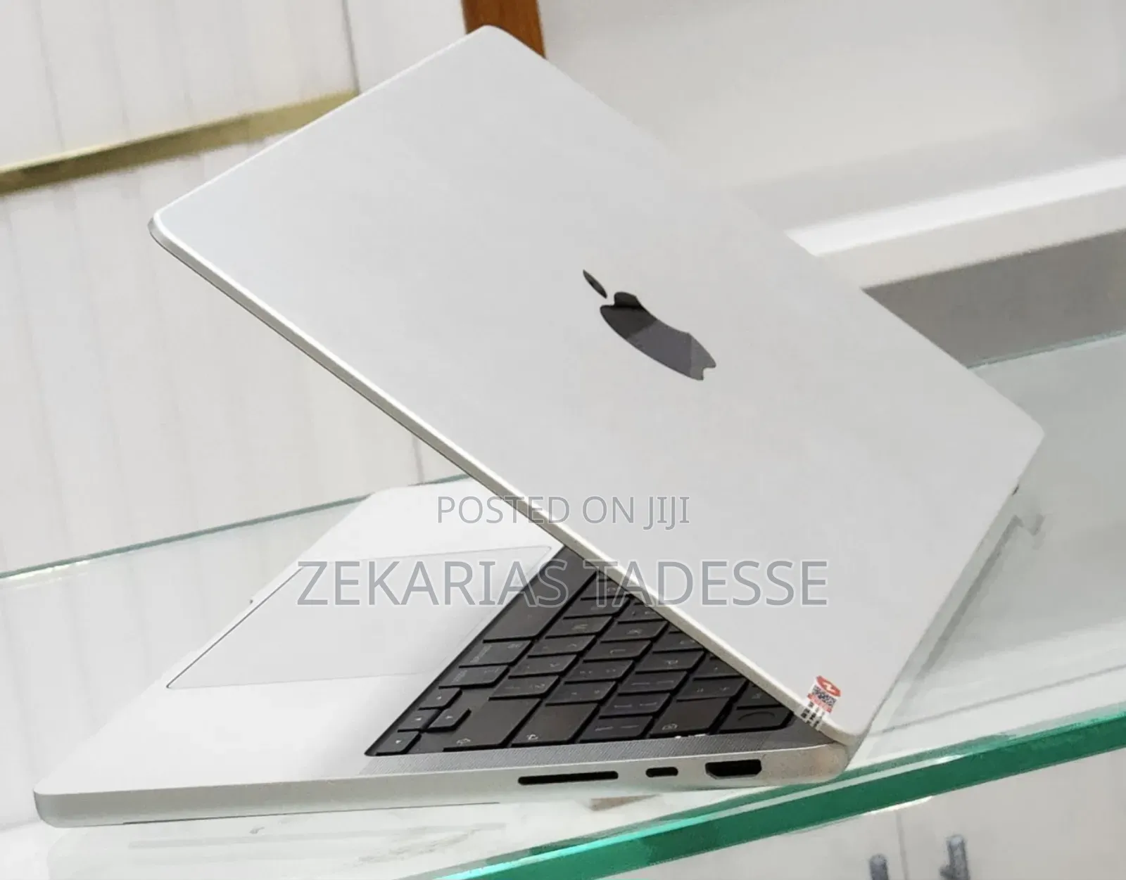 New Apple MacBook Pro 2023 M3 Max 14-Inch 16GB Apple M3 Pro SSD 512GB