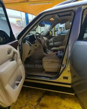 Nissan Patrol 2017 Off white