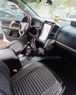 Toyota Land Cruiser 2012 Ivory