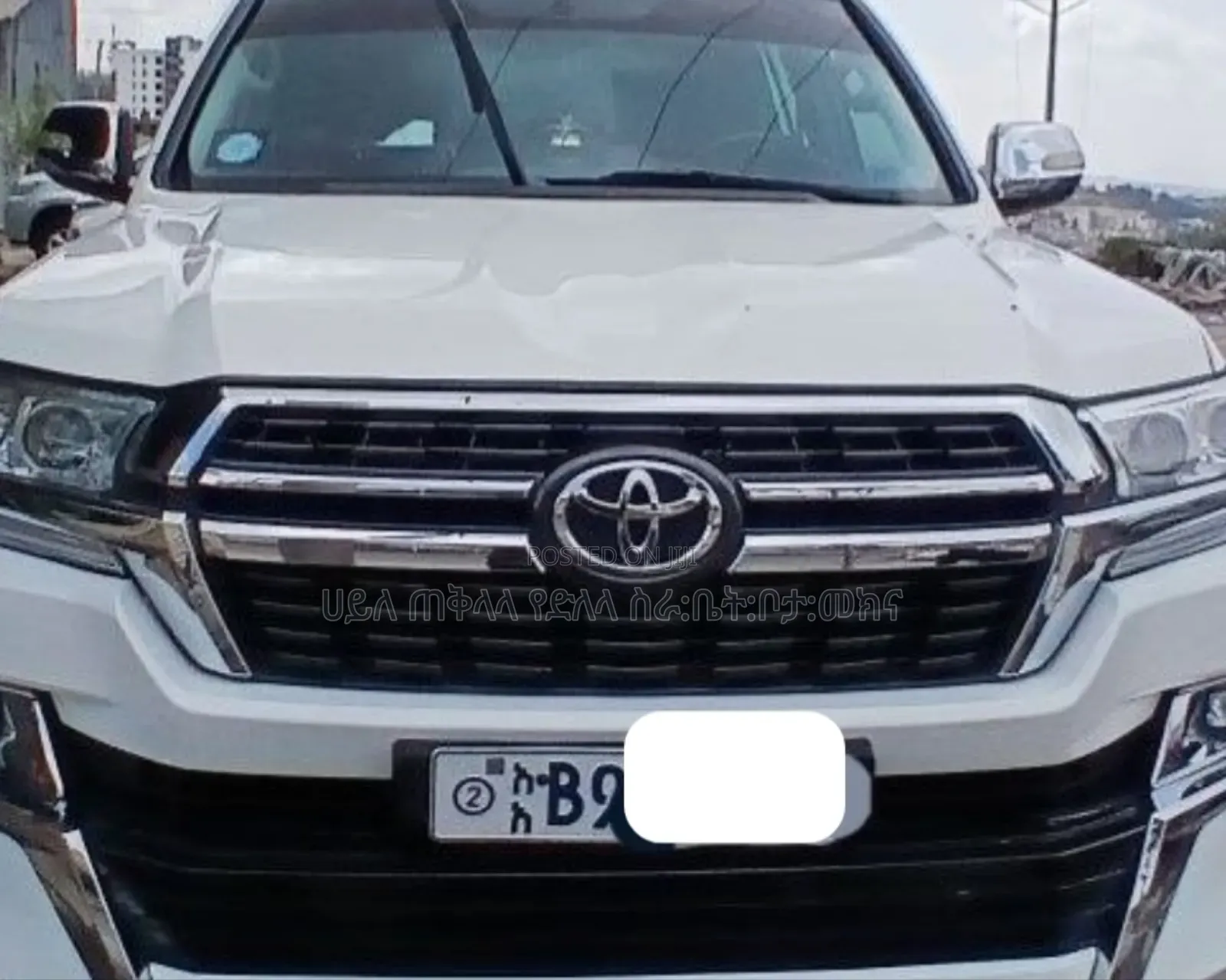 Toyota Land Cruiser 2012 Ivory