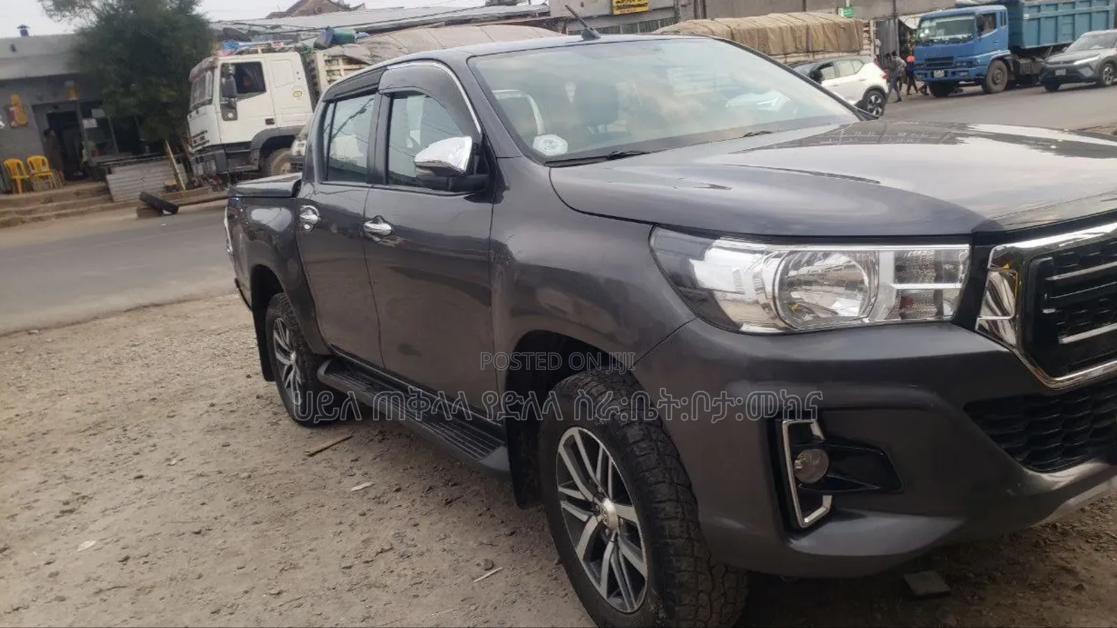 Toyota Hilux 2020 Maroon
