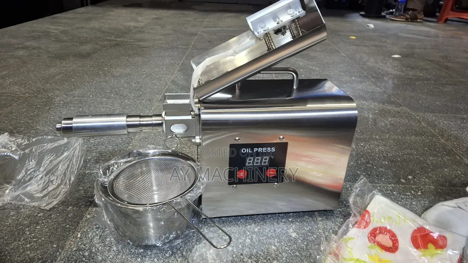 Automatic Oil Press Machine ዘይት መጭመቂያ