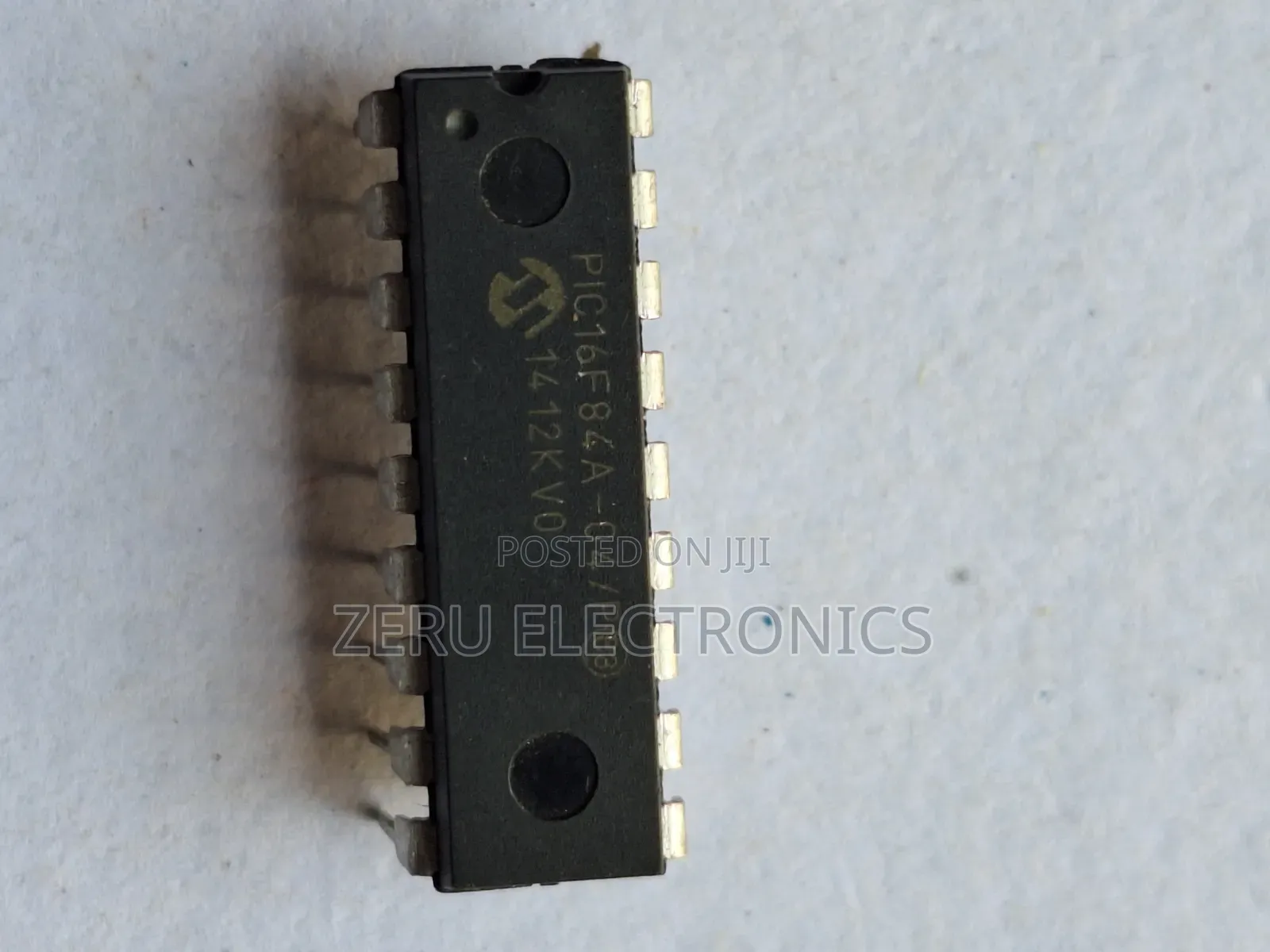 Microchip Pic16f84a-04/P – 8-Bit Microcontroller