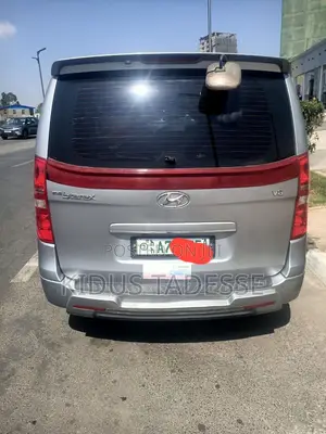 Hyundai Starex 2015 Silver