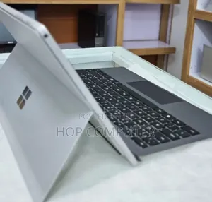New Laptop Microsoft Surface Pro 7 8GB Intel Core I7 SSD 256GB