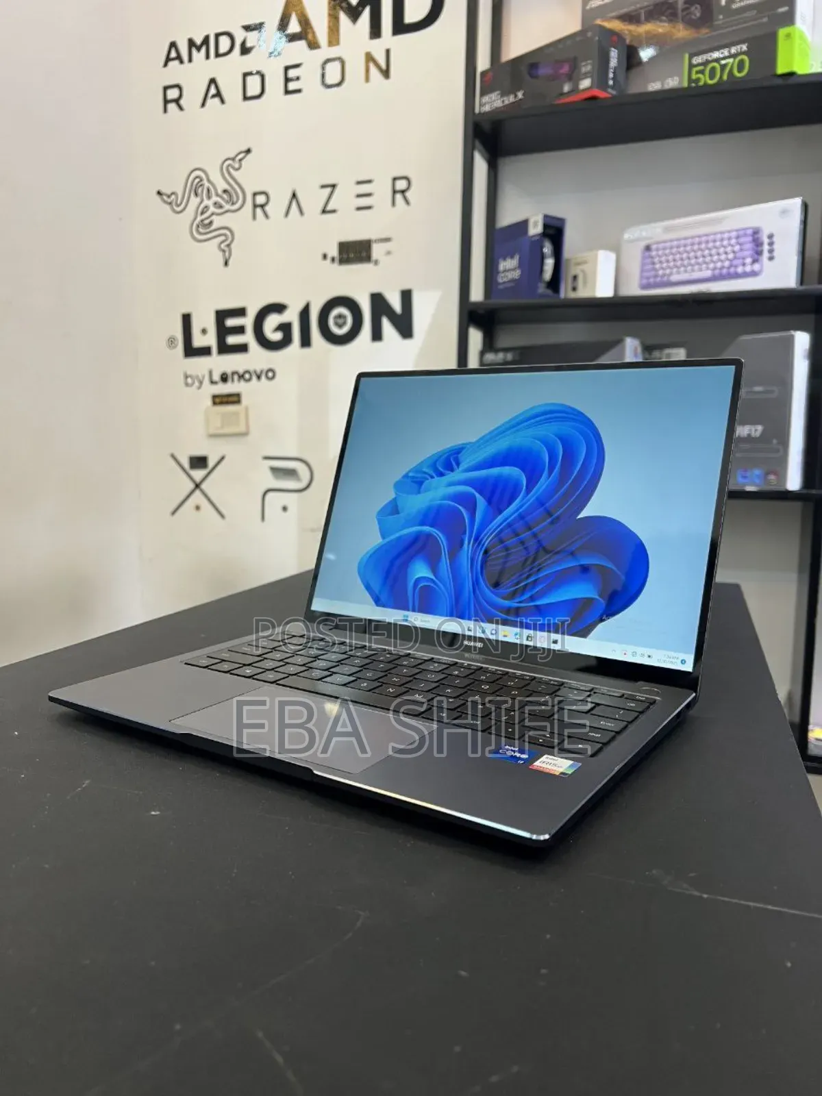 New Laptop Huawei MateBook 13 WRT-W29E 16GB Intel Core I7 SSD 1T