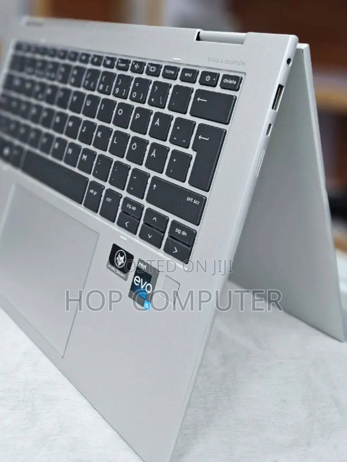 New Laptop HP EliteBook X360 1040 G9 16GB Intel Core I5 SSD 512GB