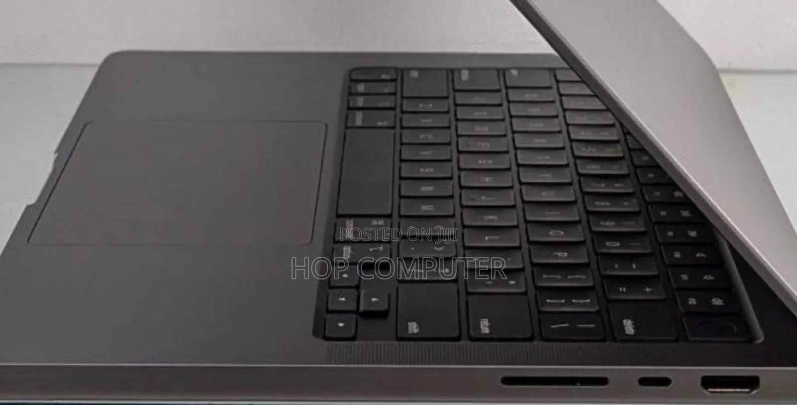 New Laptop Apple MacBook Pro M1 16GB Apple M1 Pro SSD 1T