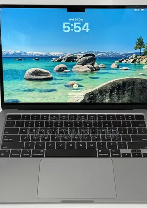 New Laptop Apple MacBook Air 2022 M2 8GB Apple M2 SSD 256GB