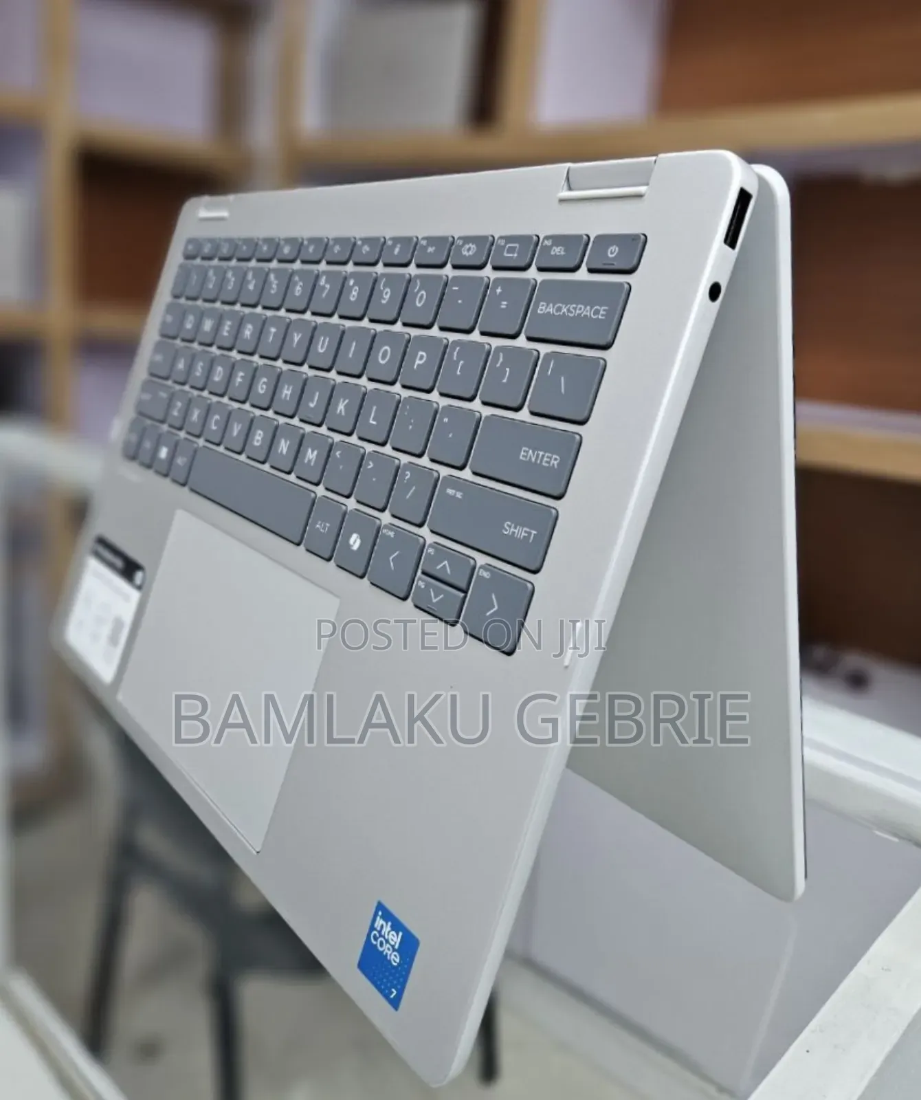 New Laptop HP OmniBook 5 Flip 14-Fp0023dx 16GB Intel Core 7 SSD 512GB