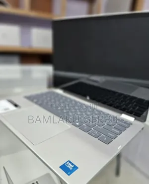 New Laptop HP OmniBook 5 Flip 14-Fp0023dx 16GB Intel Core 7 SSD 512GB