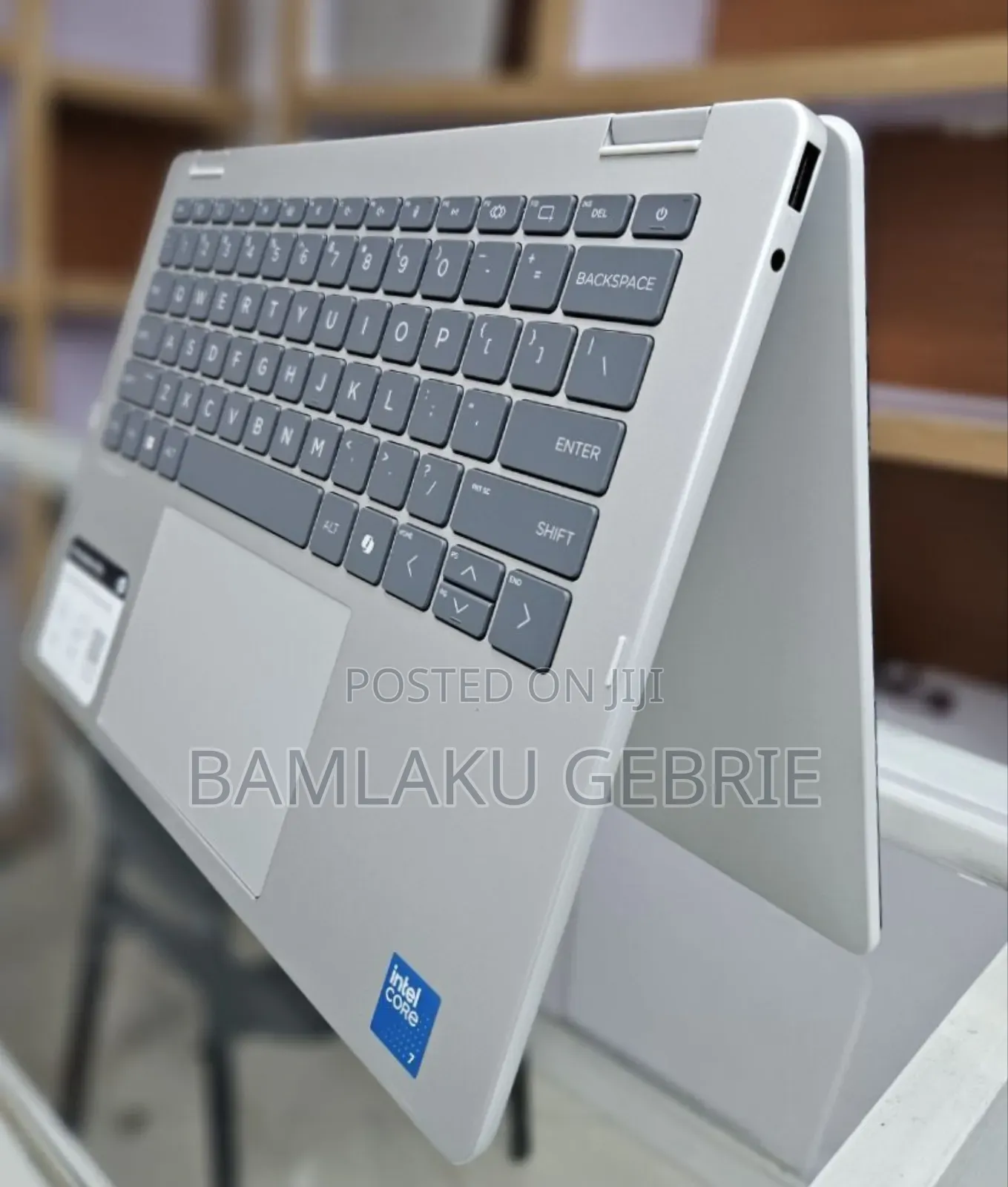 New Laptop HP OmniBook 5 Flip 14-Fp0023dx 16GB Intel Core 7 SSD 512GB