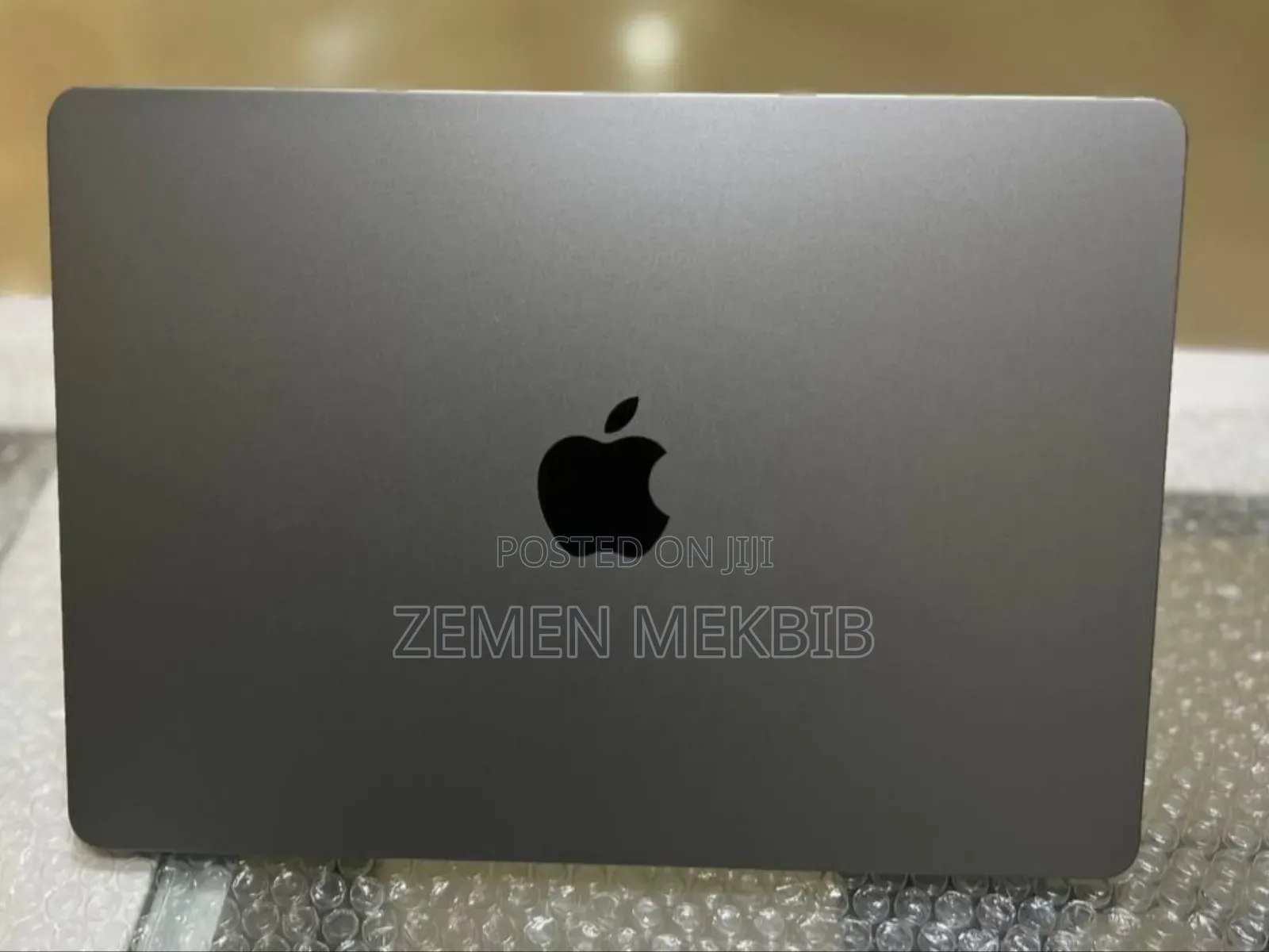 New Laptop Apple MacBook Air 2022 M2 8GB Intel Core I7 SSD 256GB