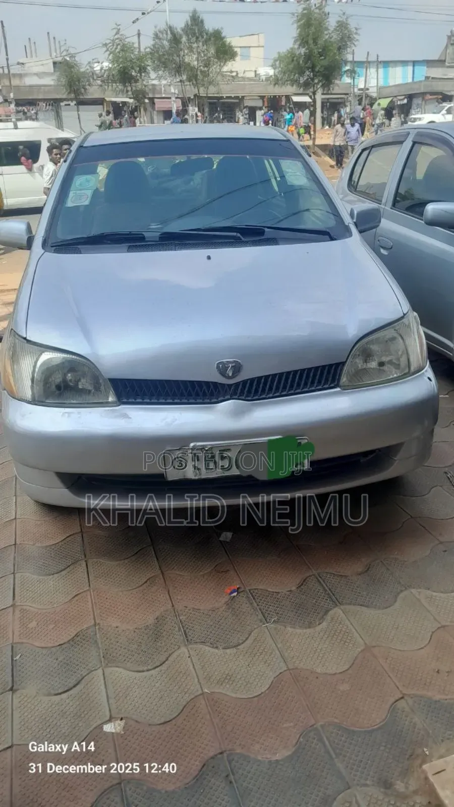Toyota Platz 2001 Silver