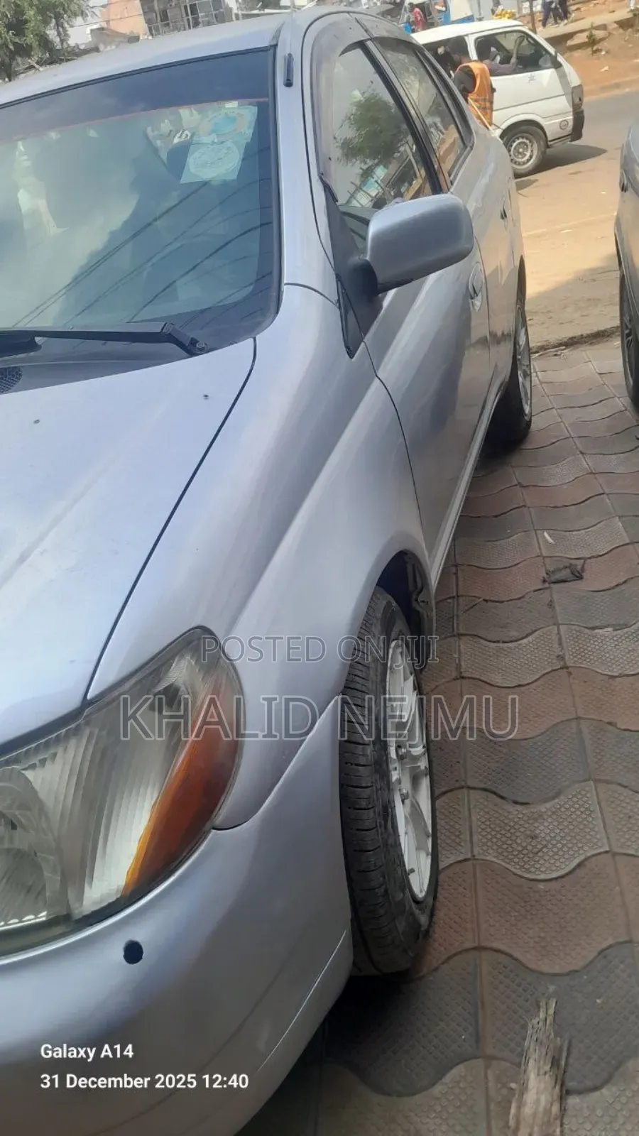 Toyota Platz 2001 Silver