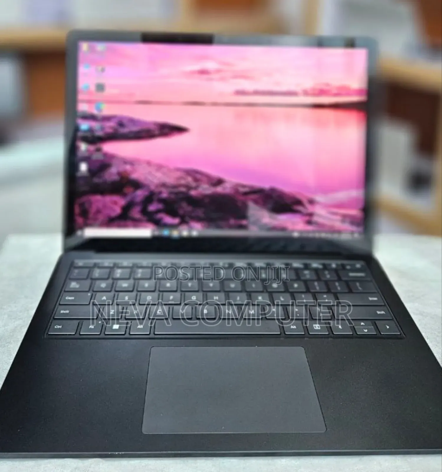 New Laptop Microsoft Surface 16GB Intel Core I7 SSD 512GB