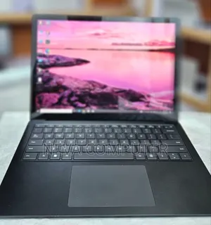 New Laptop Microsoft Surface 16GB Intel Core I7 SSD 512GB