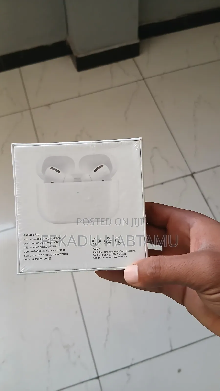 White Airpod Pro
