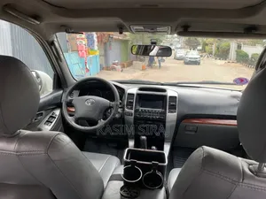 Toyota Land Cruiser Prado 3.0 D-4D 5dr 2005 Silver