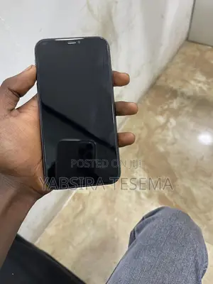 Apple iPhone 11 64 GB Black
