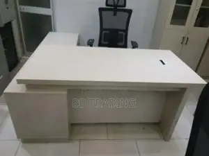 Office Managerial Table With Chair (Size 1.6m)