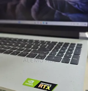 New Laptop Dell 16GB Intel Core I7 SSD 512GB