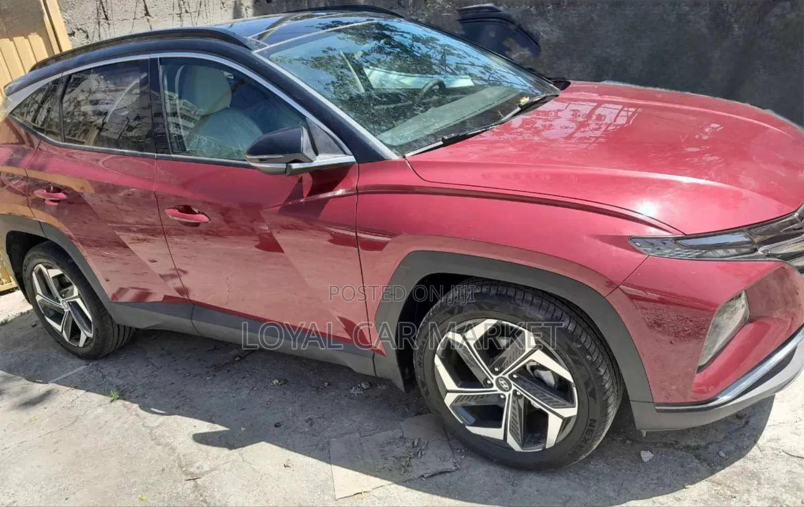 Hyundai Tucson 2023 Red