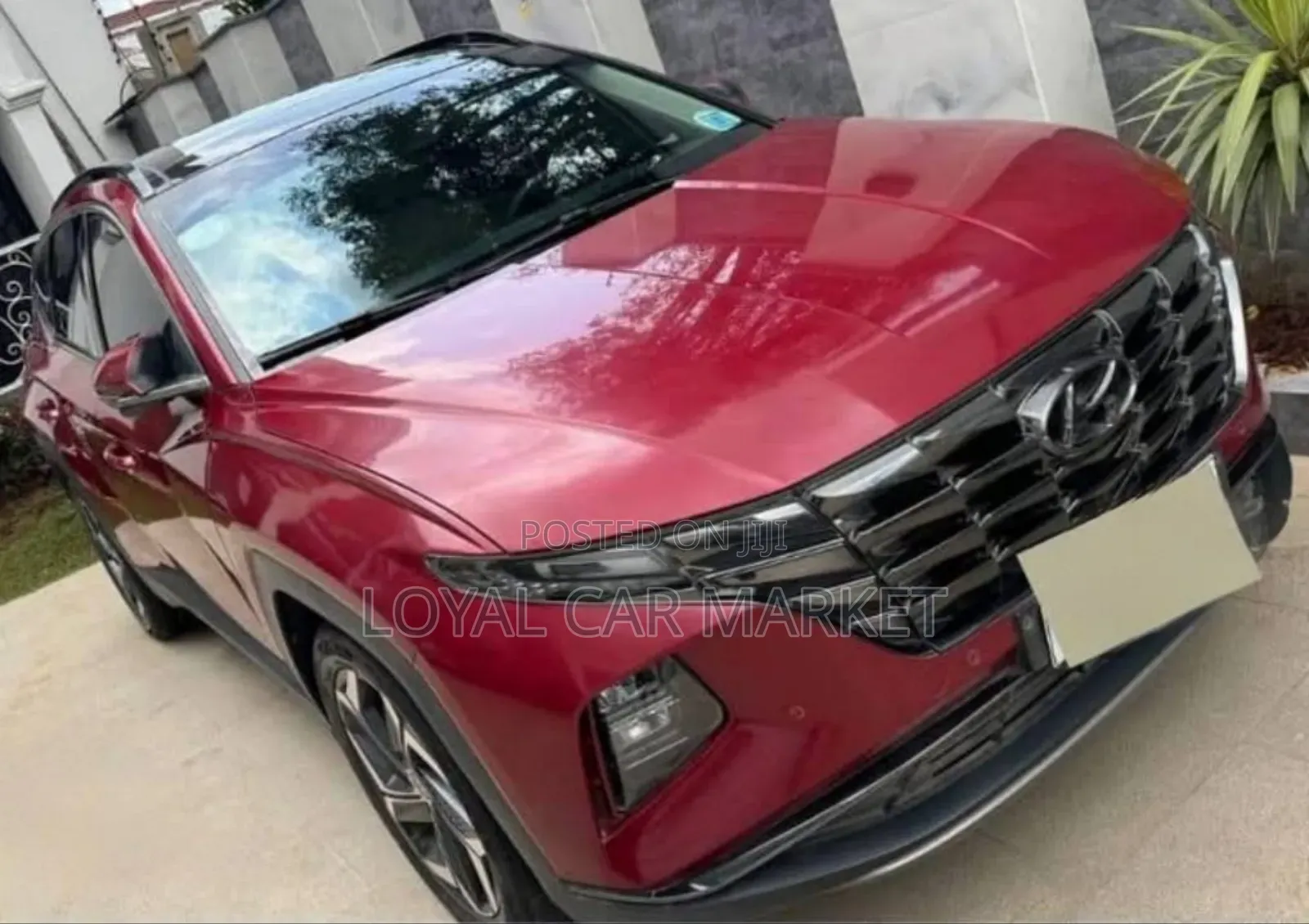 Hyundai Tucson 2023 Red