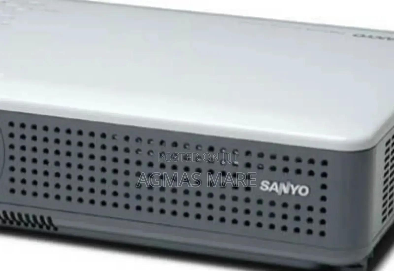 New Sanyo Projector Has Bag Brand: Sanyo Condition