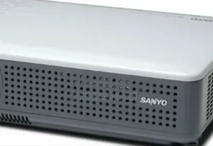 New Sanyo Projector Has Bag Brand: Sanyo Condition