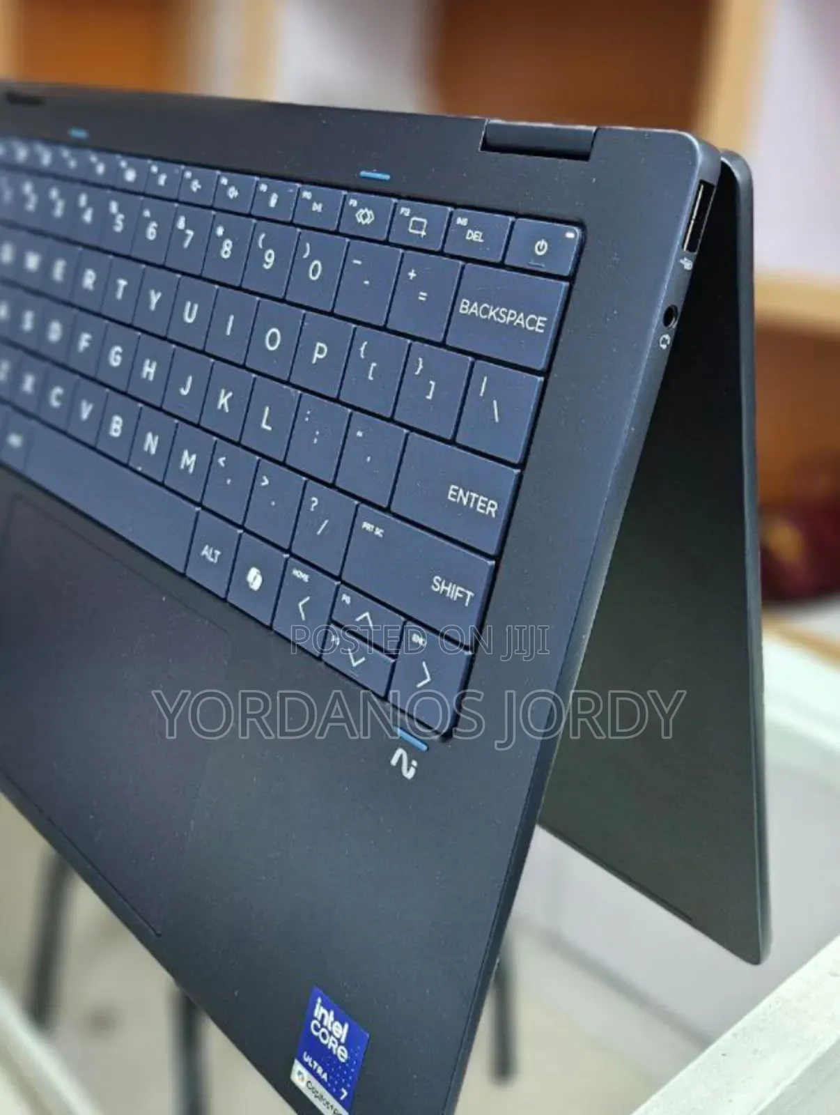 New Laptop HP OmniBook X Flip 14" 16GB Intel Core Ultra 7 SSD 1T