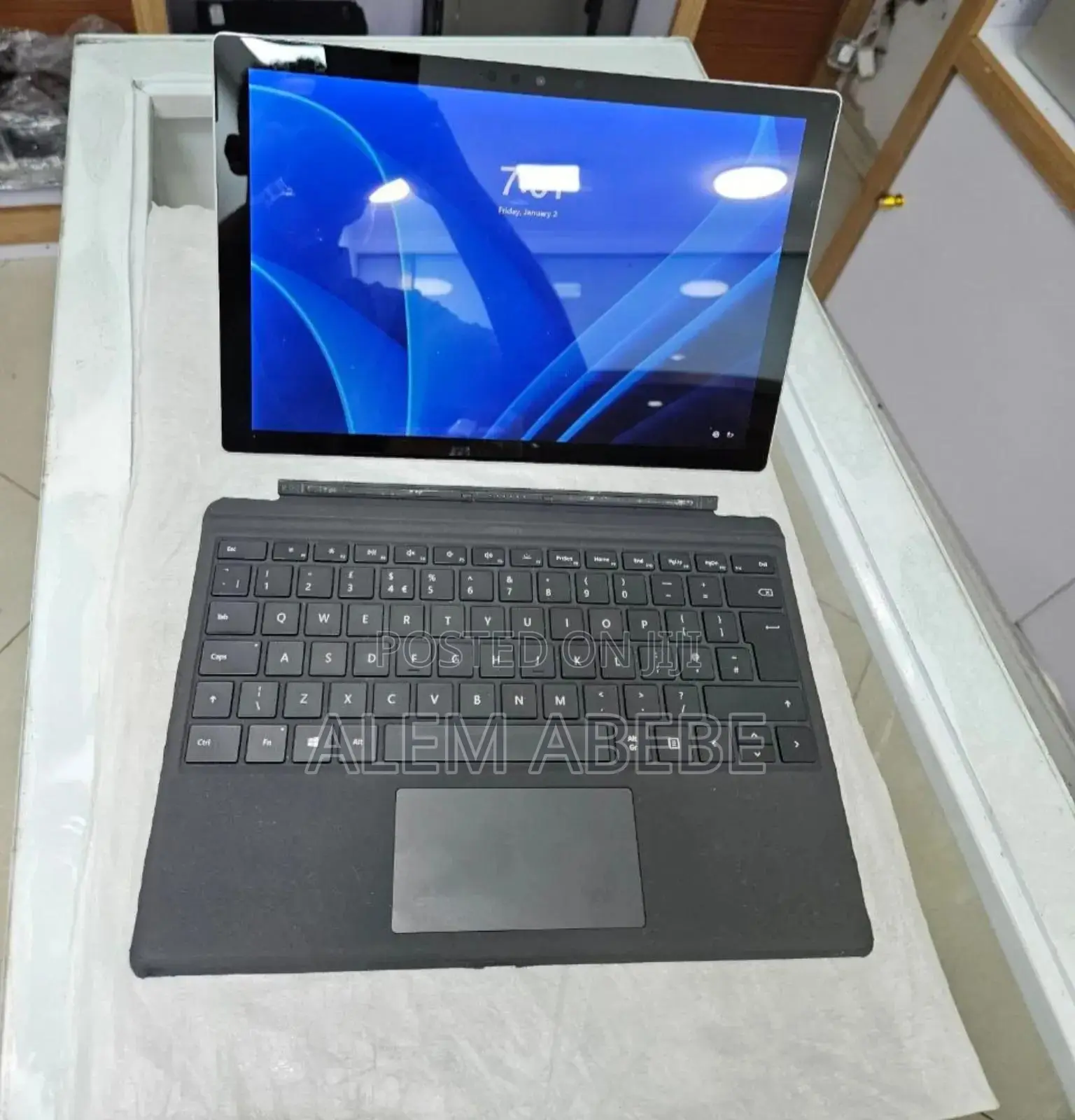 New Laptop Microsoft Surface Pro 7 16GB Intel Core I7 SSD 256GB