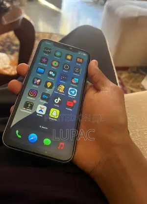 Apple iPhone 11 64 GB