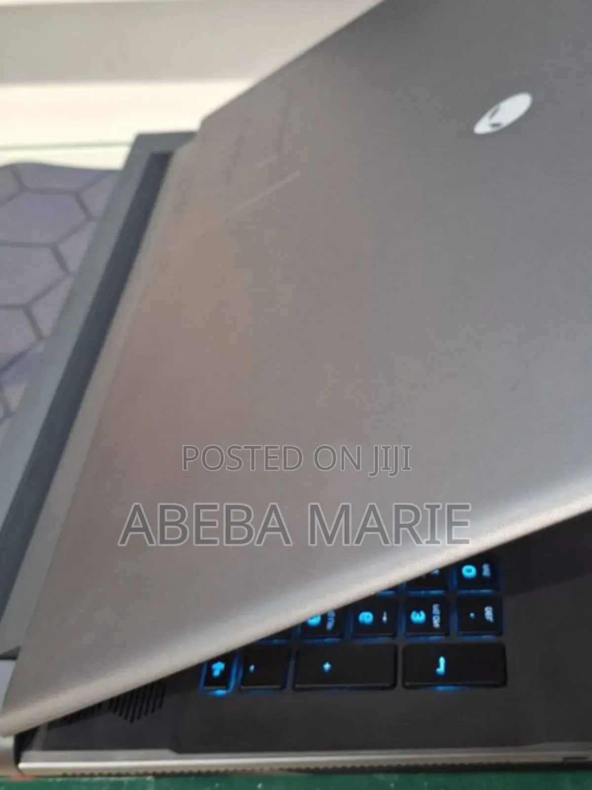 New Laptop Alienware M17x R2 32GB Intel Core I9 SSD 1T