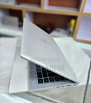 New Laptop HP EliteBook 840 G8 16GB Intel Core I7 SSD 512GB