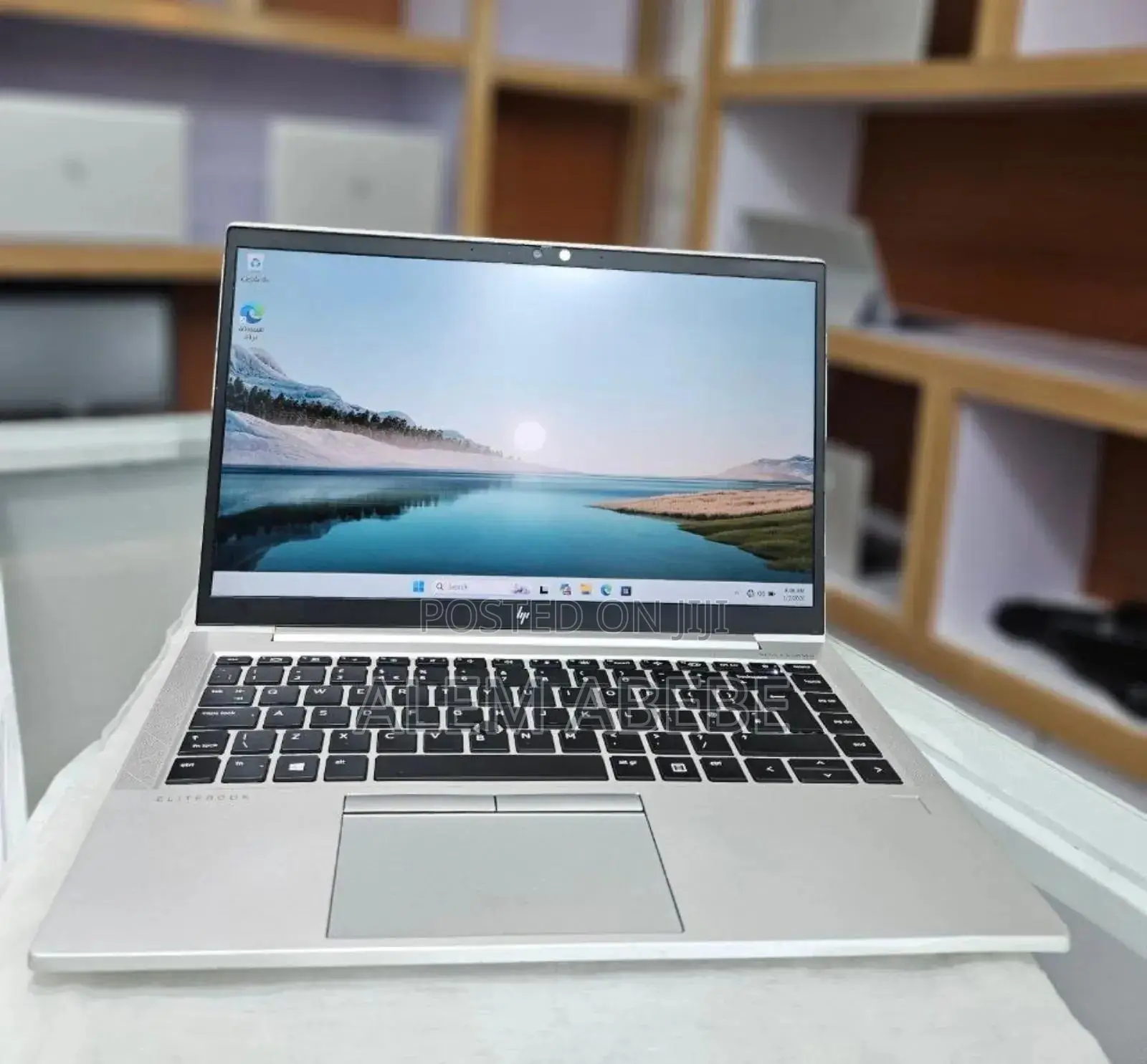 New Laptop HP EliteBook 840 G8 16GB Intel Core I7 SSD 512GB