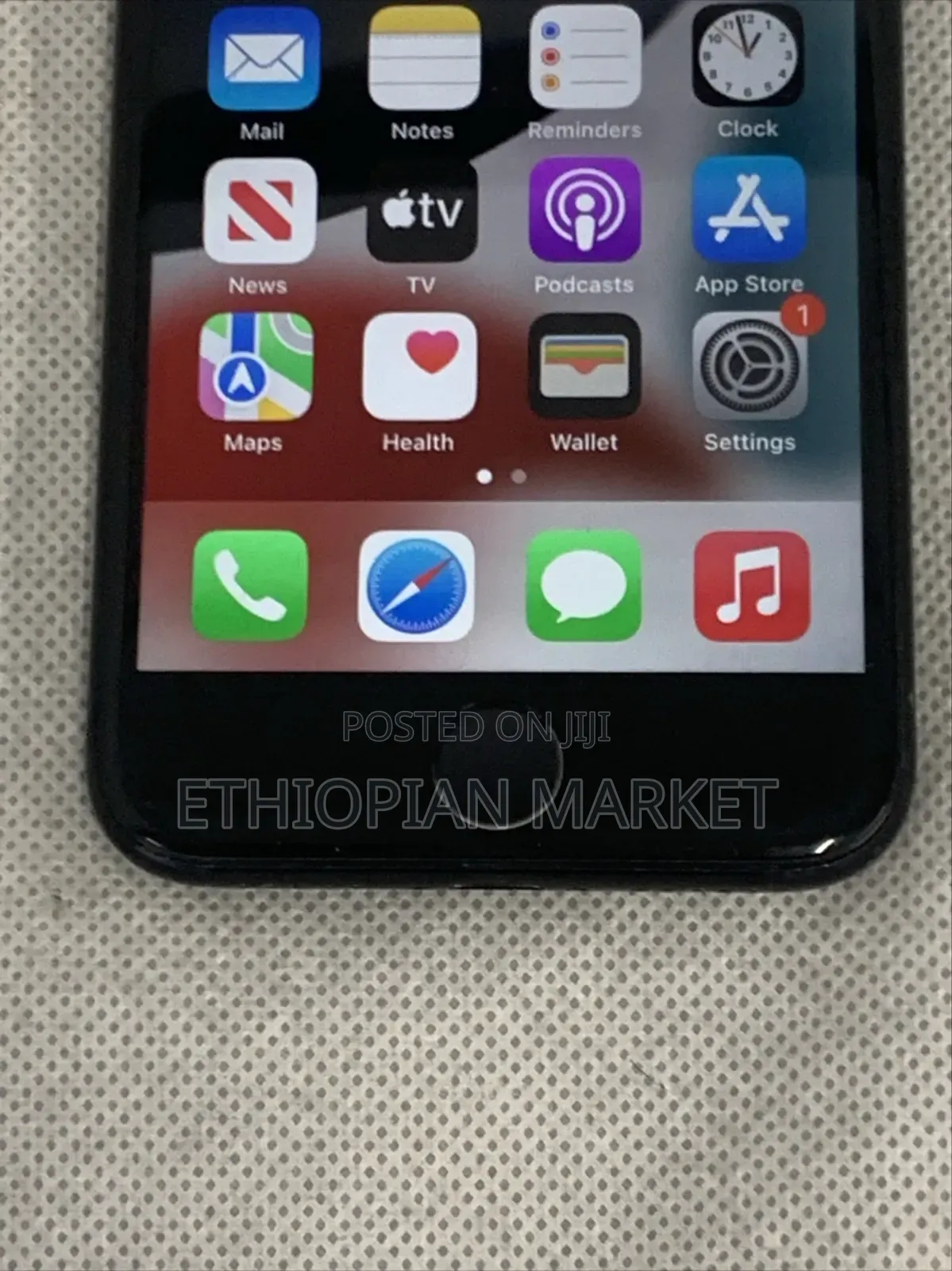 Apple iPhone SE 64 GB Black