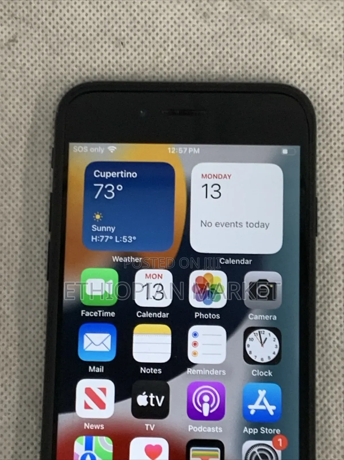 Apple iPhone SE 64 GB Black