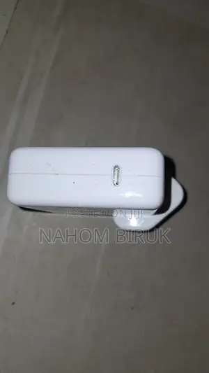 Genuine Apple 61w Usb-C Power Adapter