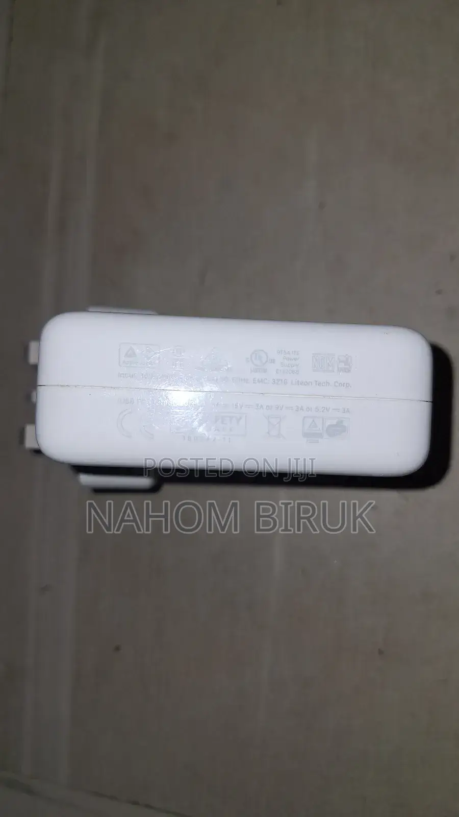 Genuine Apple 61w Usb-C Power Adapter