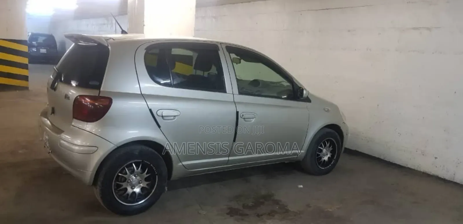 Toyota Vitz 2003 Gold