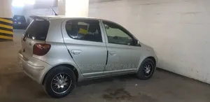 Toyota Vitz 2003 Gold