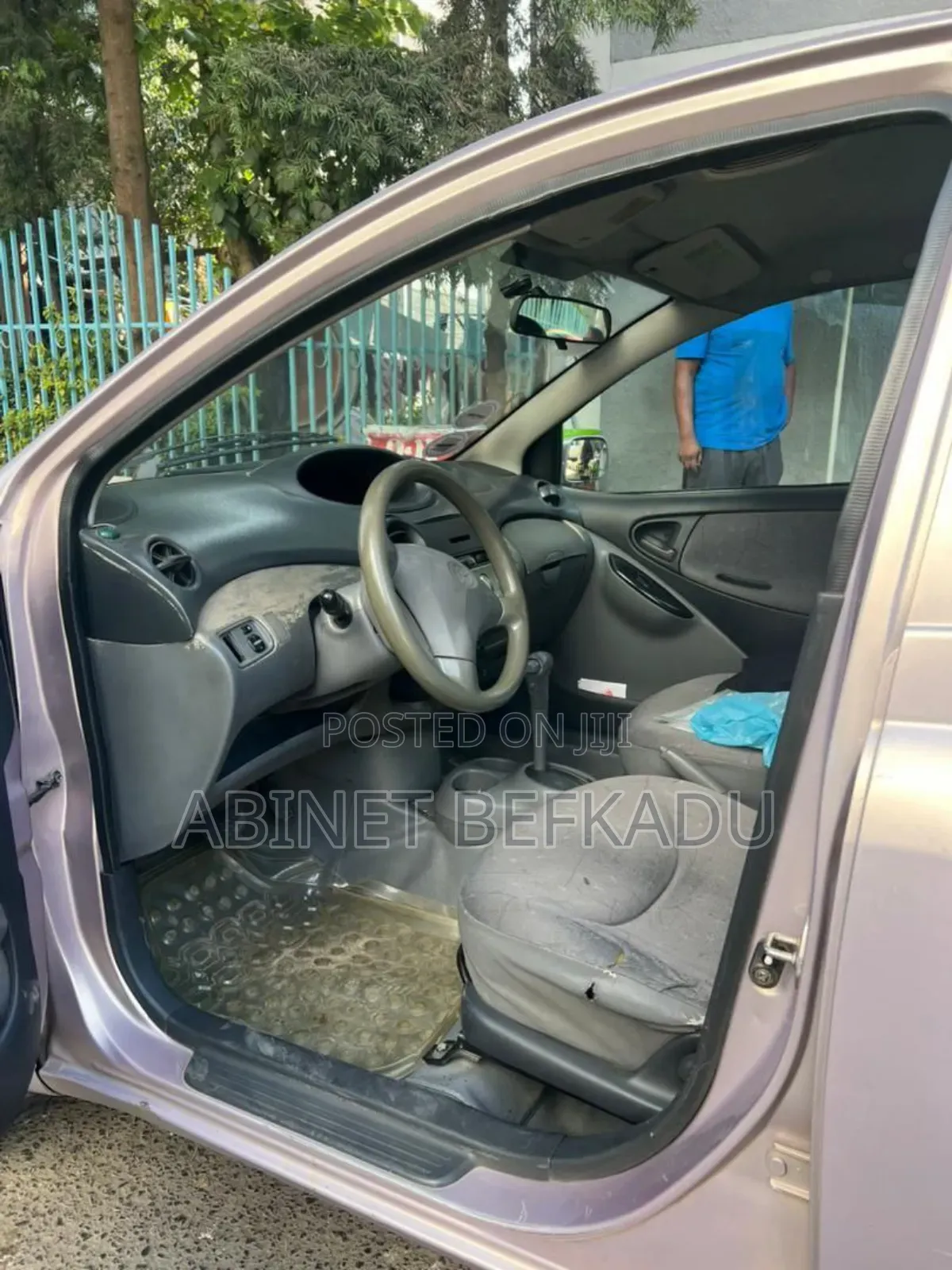 Toyota Vitz 1.0 FWD 5dr 2001 Pink