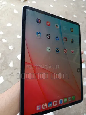 Apple iPad Pro 12.9 (2020) 256 GB Black